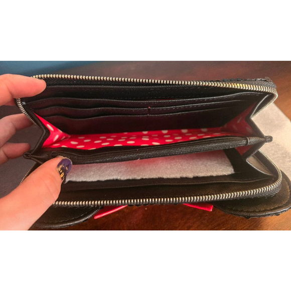 Loungefly ❤️ Logo Disney Minnie Mouse Bow Sequin Wallet - Picture 7 of 7